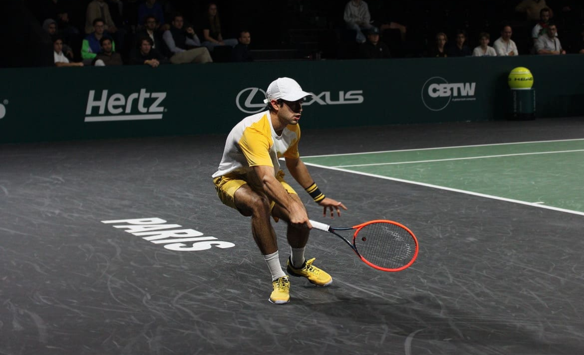 Nuno Borges afastado na ronda inaugural parisiense