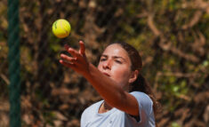 Inês Magalhães semifinalista de pares em Vilhena