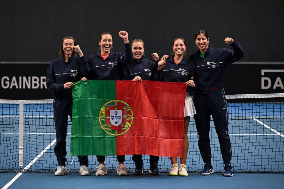 Neuza Silva (à esq), Matilde Jorge, Angelina Voloshchuk, Francisca Jorge e Inês Murta (Foto: ITFTennis)