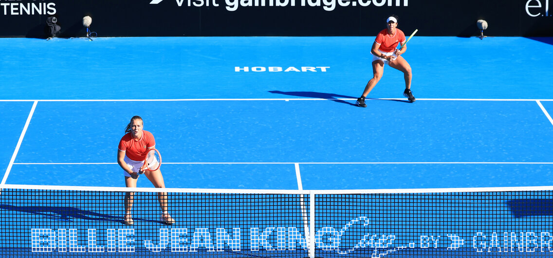 Angelina Voloshchuk e Inês Murta (Foto: ITF)